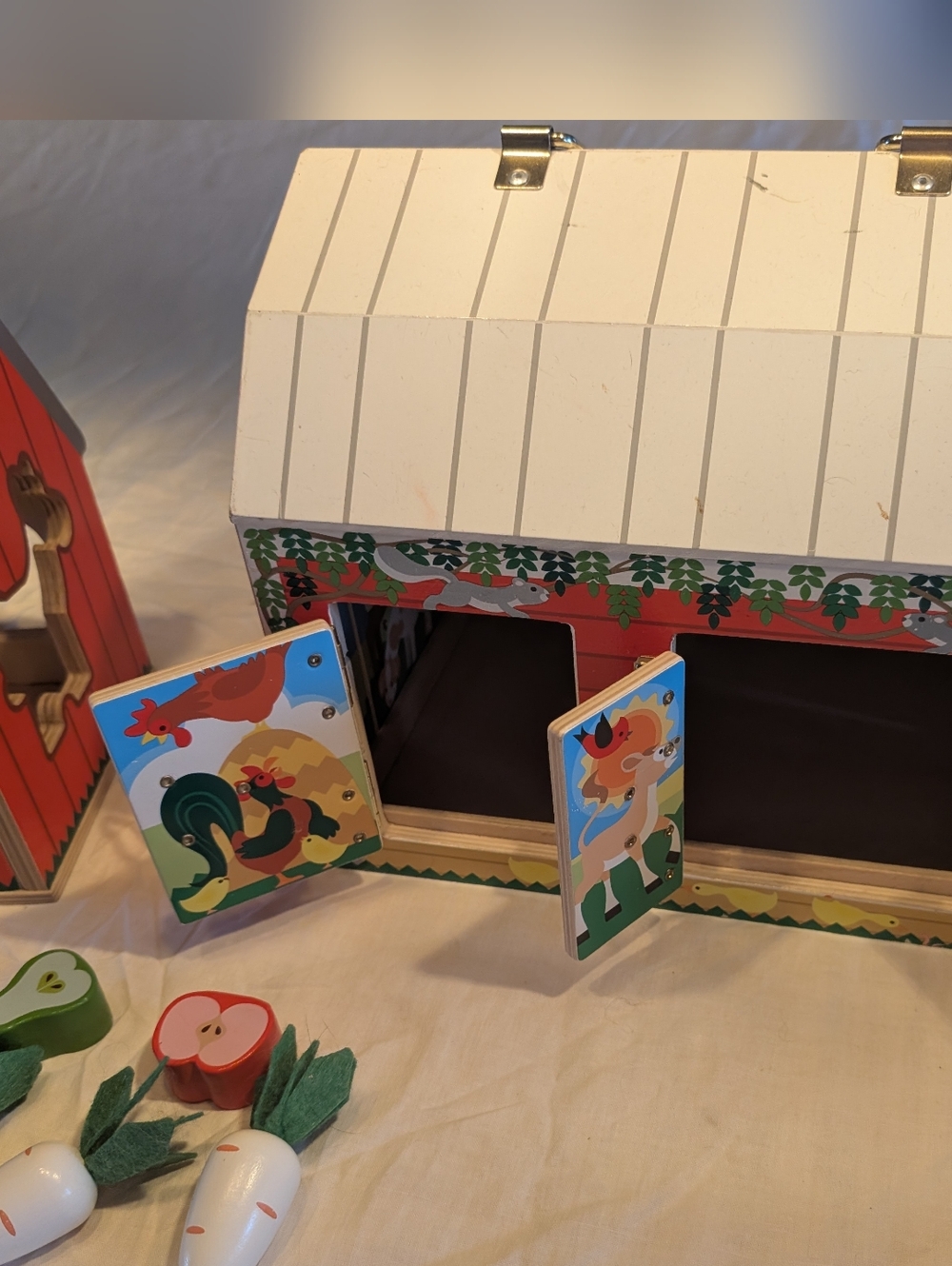 💥 SALE 💥Melissa & Doug Farm Animal Wooden Toy Set - Red/White Barn Playset - Picture 6 of 16